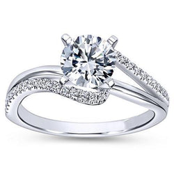 1.70 Carats Sparkling Diamond Ring With Accents 14K White Gold New