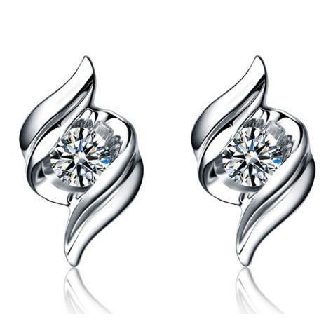 Stud Earrings Sparkling Round Cut Diamonds White Gold Stud Earrings