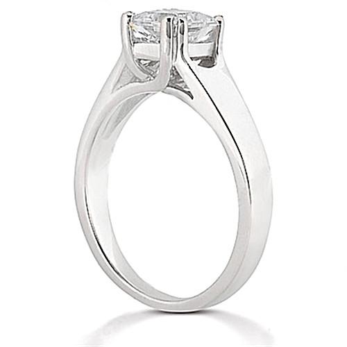 Woman's Diamond Fancy  Ring Solitaire Round Cut Gold New Solitaire Ring