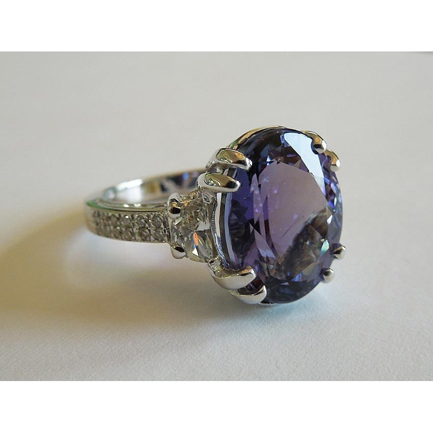    Gorgeous fancy  Wedding Ring Oval Tanzanite  Diamonds White Gold  