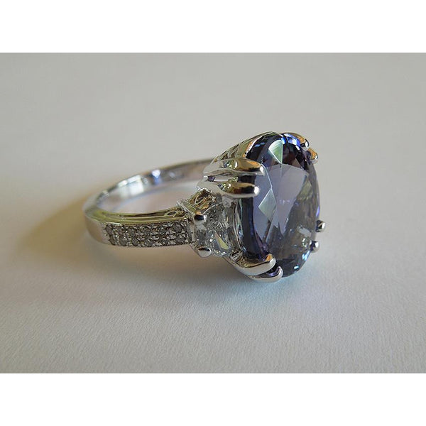    Gorgeous fancy  Wedding Ring Oval Tanzanite  Diamonds White Gold  Gemstone Ring