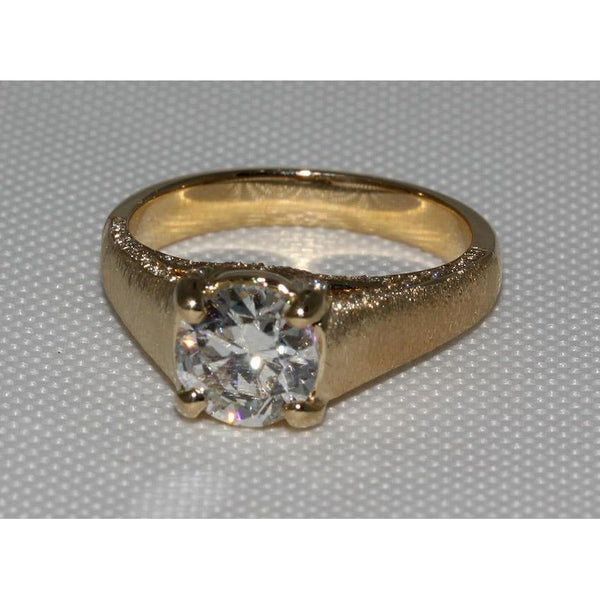 Yellow Gold Princess Cut Sparkling Unique Solitaire White Gold Diamond Anniversary Ring 