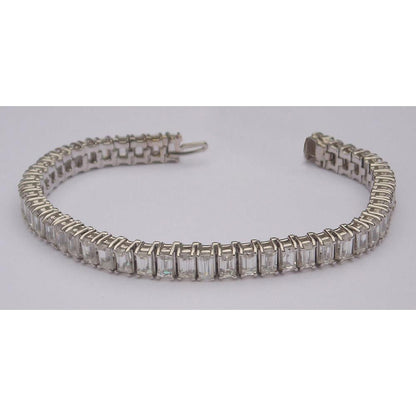 Tennis Bracelet 22.5 Carats Emerald Cut Diamond Tennis Bracelet Vvs
