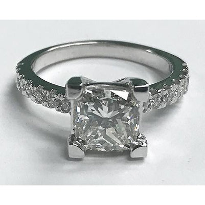  Princess Cut White Elegant Woman's Solitaire Ring with Accents Diamond 