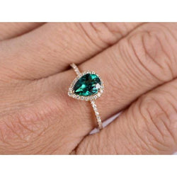 3.95 Ct Pear Shaped Green Emerald With Diamond Engagement Ring