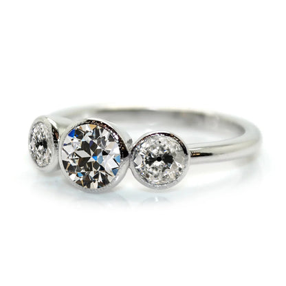 3 Stone Round Diamond Ring