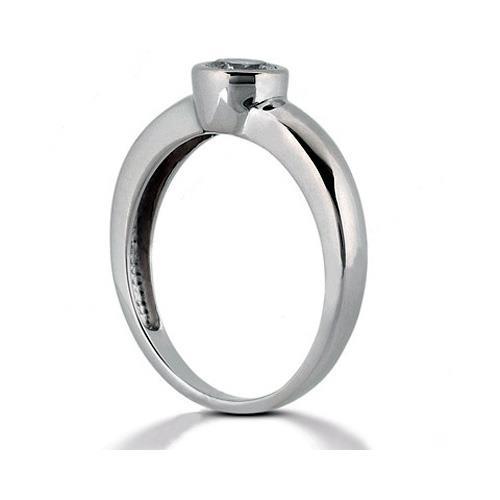 Round Diamond Solitaire Ring White Gold 14K