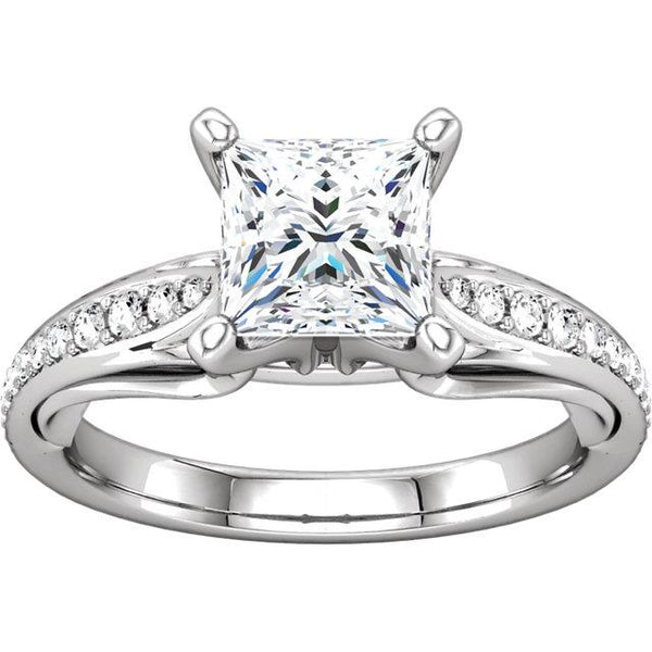 High Quality Unique Solitaire Ring  White Gold Diamond