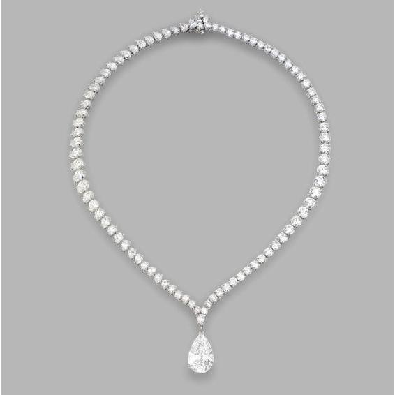 18 Carats Pear And Round Diamond Ladies Necklace White Gold Necklace