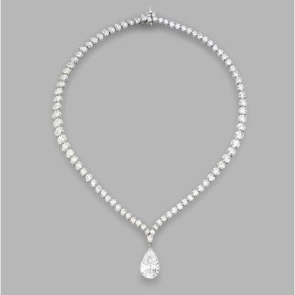 18 Carats Pear And Round Diamond Ladies Necklace White Gold Necklace