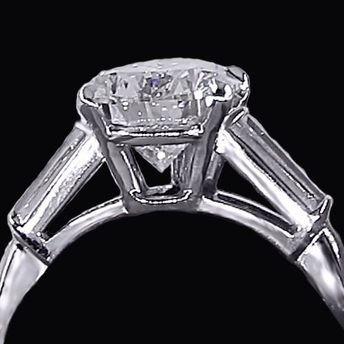 14K White Gold Ladies Diamond Ring