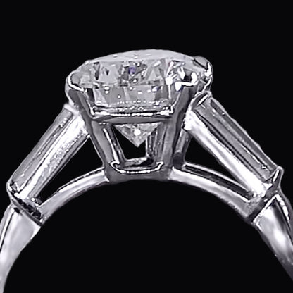 14K White Gold Ladies Diamond Ring