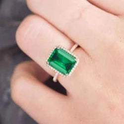 6.50 Carats Emerald Cut Green Emerald With Diamond Wedding Ring
