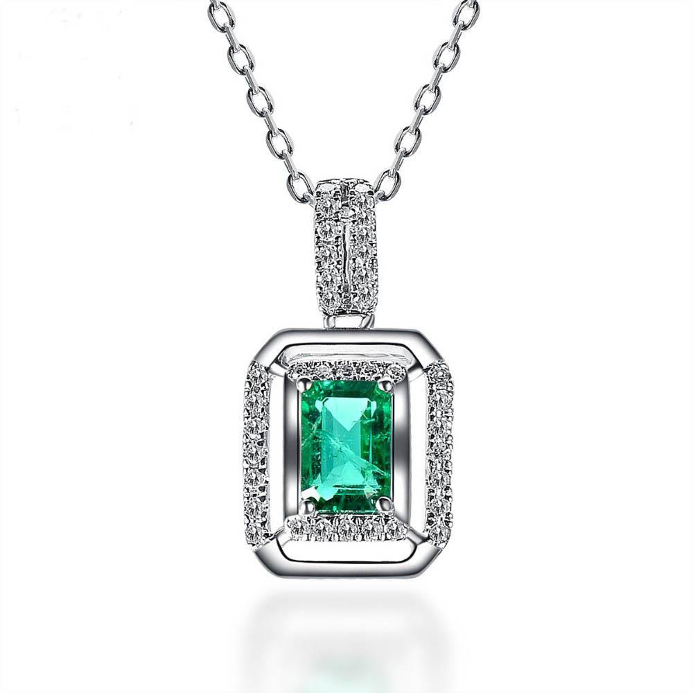 6.75 Carats Emerald And Diamonds Pendant With Chain Gold White 14K Pendant