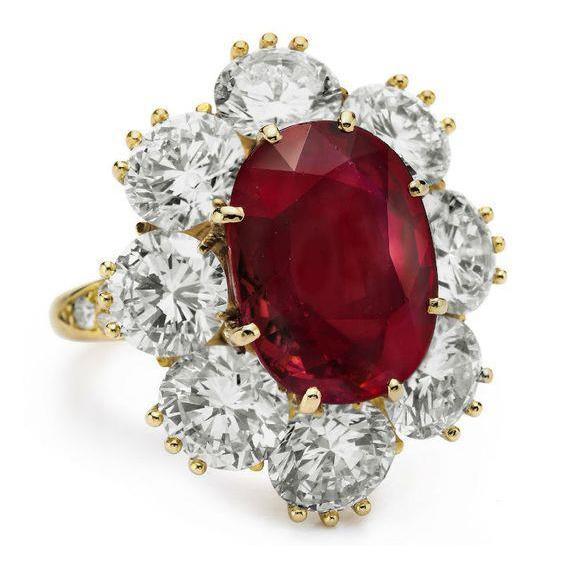 Fancy Lady’s Prong Set Round Cut Garnet And Diamonds Engagement Gemstone Ring