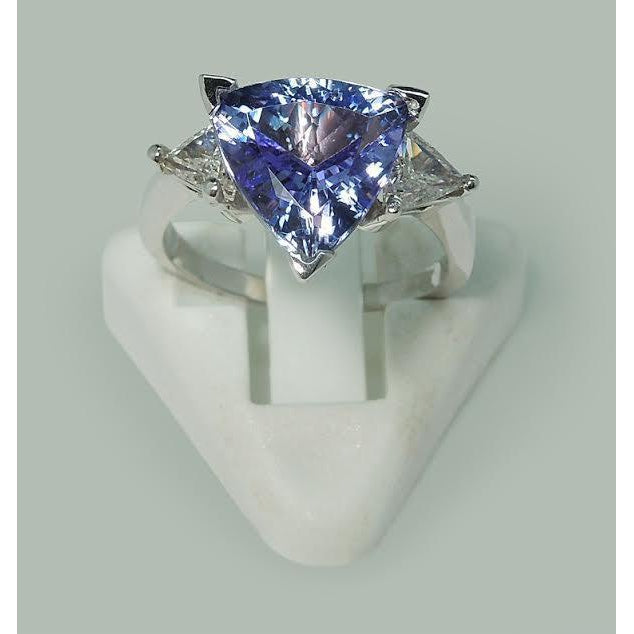 Three Stone Ring White Gold   Trilliant Cut Blue Diamond Gemstone Gemstone Ring