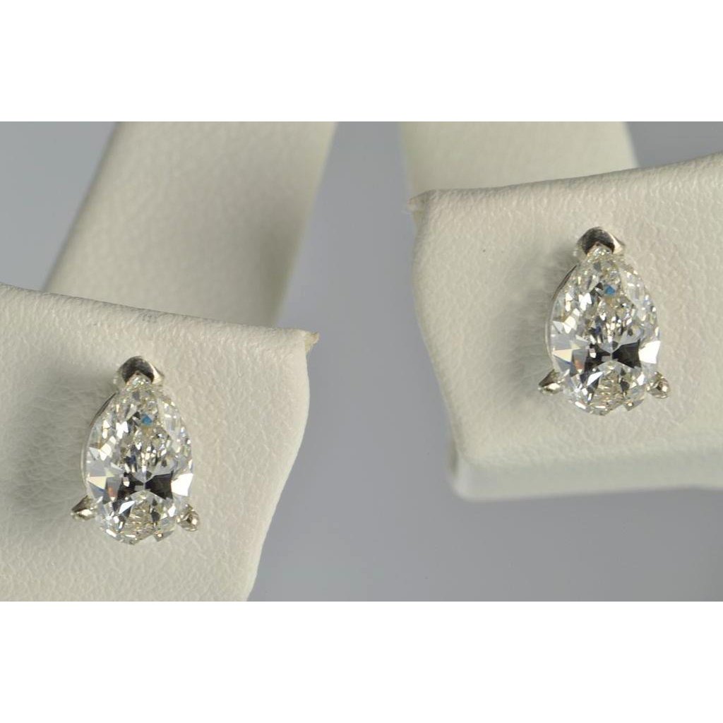  High Quality Pear Cut Diamond Women Stud Earrings White Gold Stud Earrings
