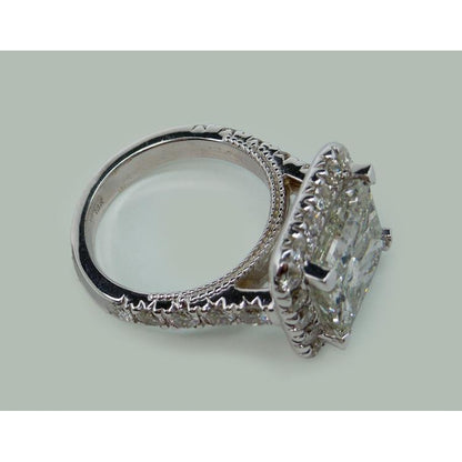 High Quality Unique Solitaire Ring with Accents White Gold 