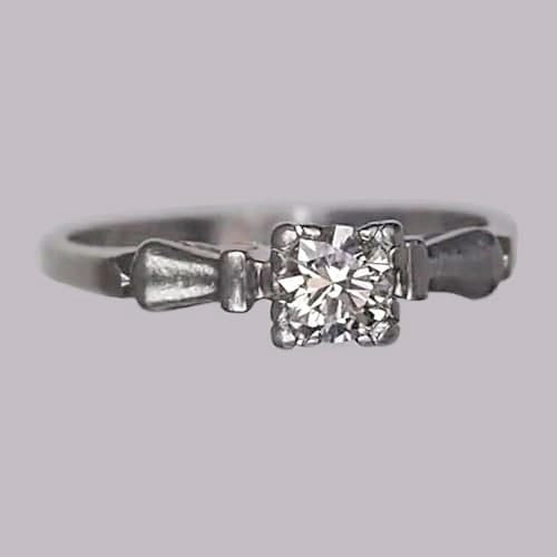 Fancy Lady’s  Style White Elegant Gold Diamond Solitaire Ring 