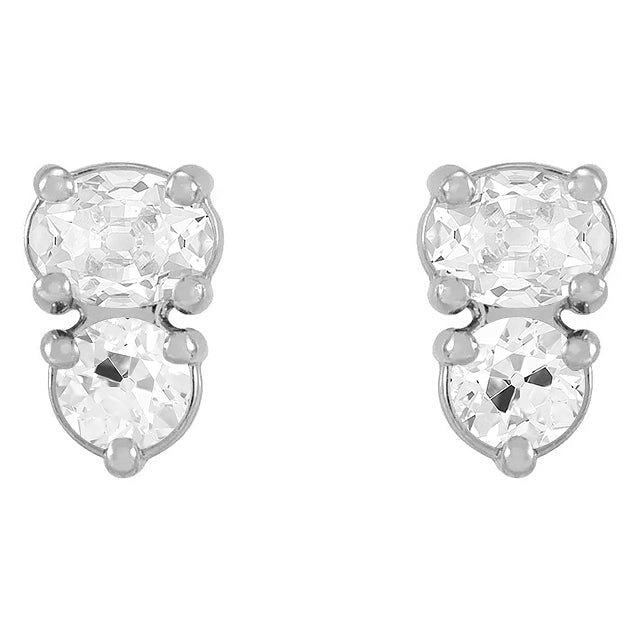 natural round diamond 7ct earring front view