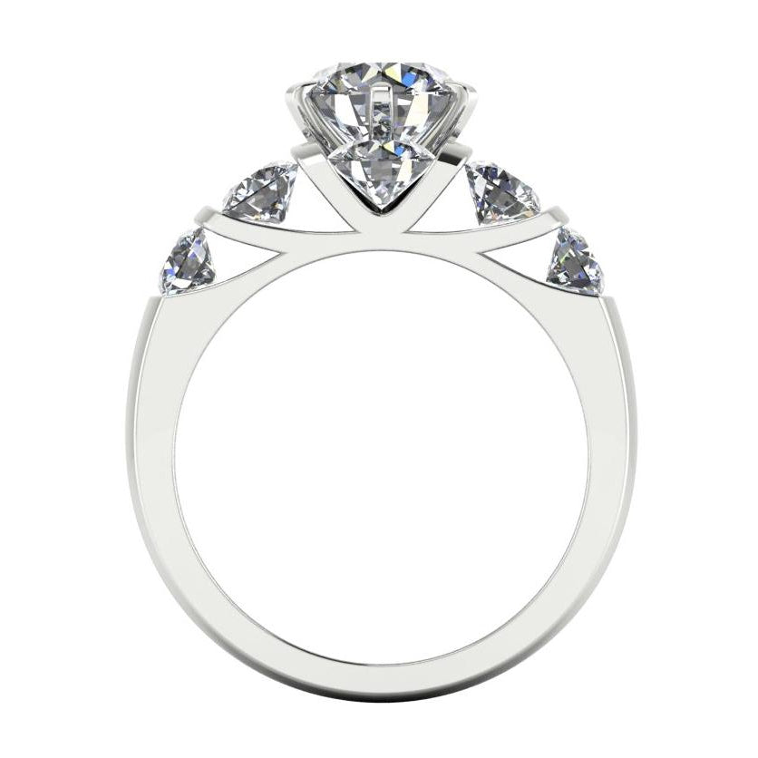 Round Diamond Engagement Ring Set