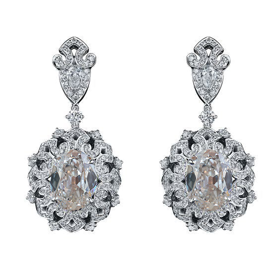 natural round diamond 4ct earring front view