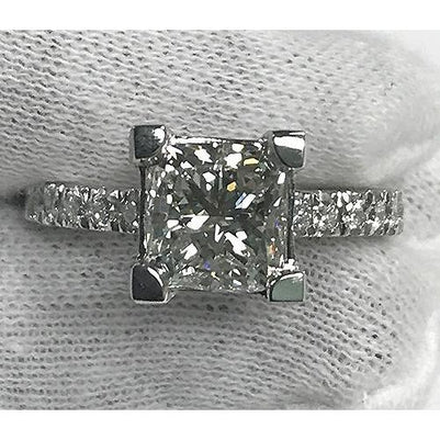   High Quality Twisted Sparkling Solitaire Ring with Accents White Gold Diamond