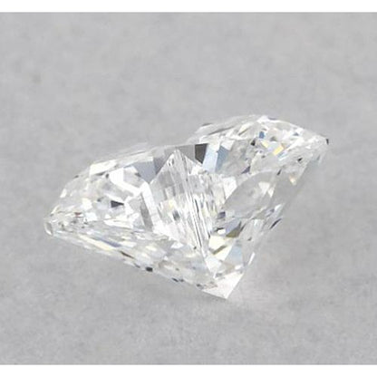 natural heart diamond 2ct loose_diamond close up detail