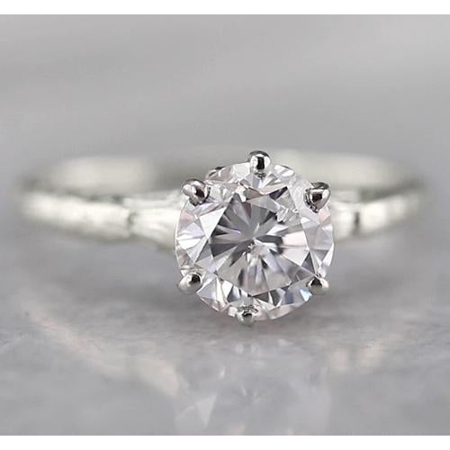  Unique Lady’s Style White Sparkling Solitaire Diamond  Ring 