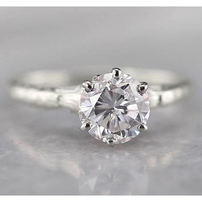  Unique Lady’s Style White Sparkling Solitaire Diamond  Ring 