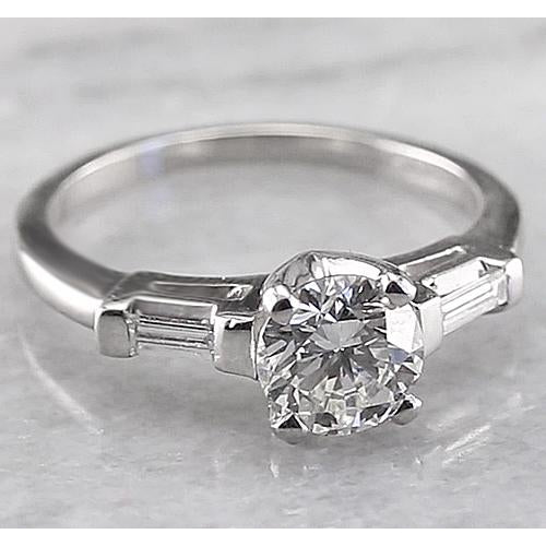 3 Stone Women's Diamond Engagement Ring
