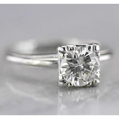 Sparkling Unique Lady’s Solitaire White Gold Diamond Ring 