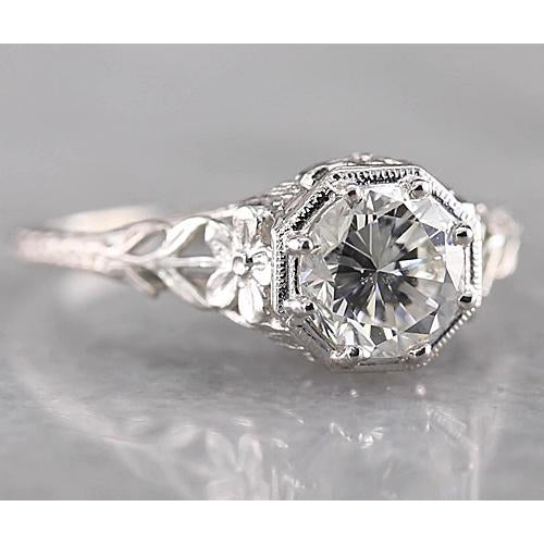 Unique Lady’s Style White Sparkling Engagement White gold    Filigree Round Diamond Ring F Vs1 White Gold Engagement Ring