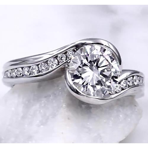 Vintage Style White Gold Diamond Solitaire Ring with Accents 