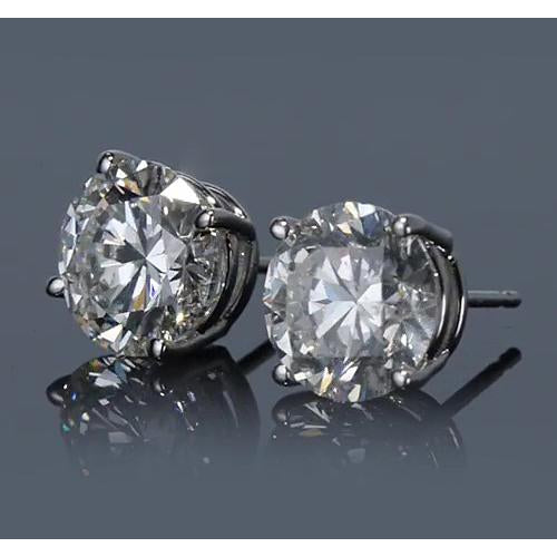 Amazing New Round Diamond Stud Earring 
