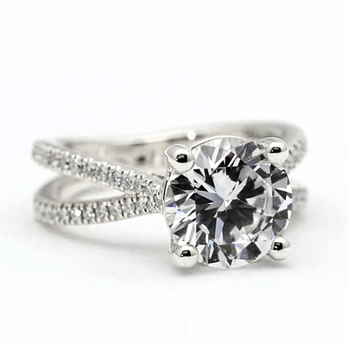  Round Diamond Engagement Ring