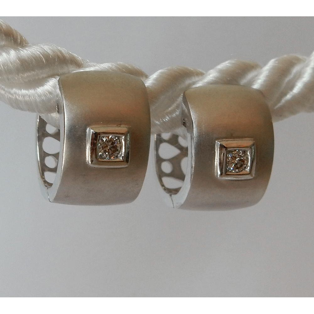 Matt Finish Huggies Earrings Round Natural Diamond G/H VS1 Satin Finish