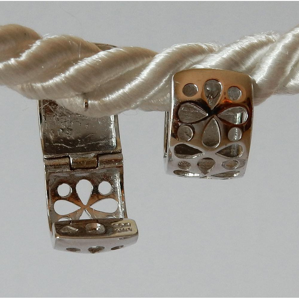 Matt Finish Huggies Earrings Round Natural Diamond G/H VS1 Satin Finish