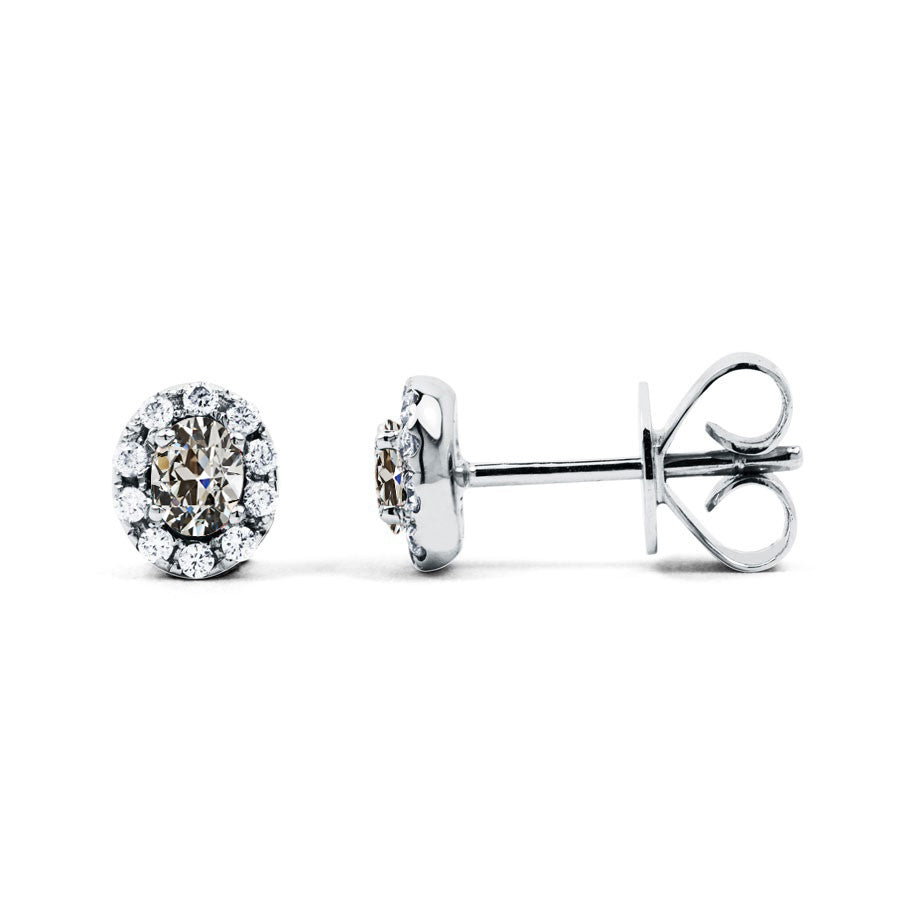 natural round diamond 4ct earring front view