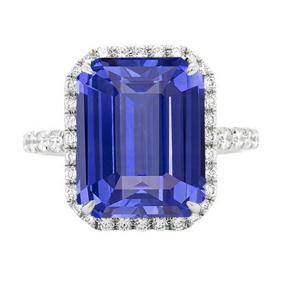 Round  Sparkling Unique Lady’s   Diamond Halo Ring Emerald Natural Sapphire