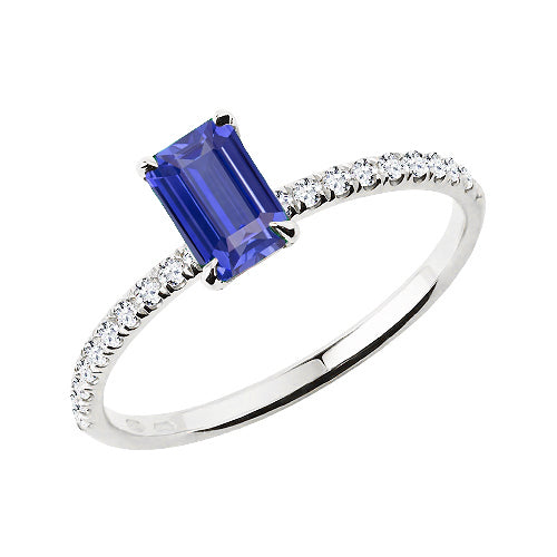 Sparkling Diamond Woman's  Weeding  Ring Emerald Cut Srilankan Sapphire