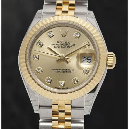 natural round diamond watch front view