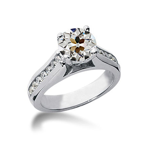 Unique Style White Sparkling Engagement White goldOld Miner Cut Diamond Ring Channel Set Gold