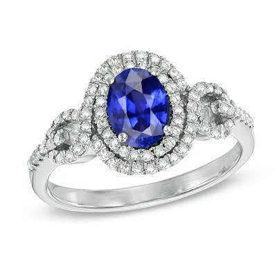 Gorgeous fancy Solitaire With Accents Sapphire Diamond Ring 