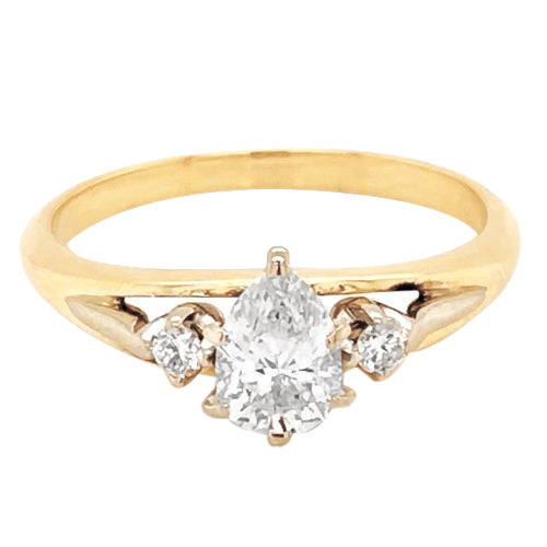 Three-Stone Diamond Ring 1.50 Carats Prong Setting Yellow Gold 14K