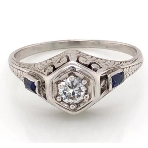 Antique Style High Quality Unique Solitaire Ring with Accents White Gold Diamond