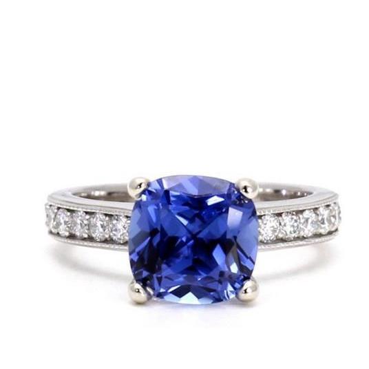 Cushion And Round Cut Lady’s Brilliant   Ceylon Sapphire Diamonds   White Gold   Gemstone Ring