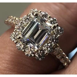 Diamond Engagement Ring Halo 3 Carats White Gold 14K