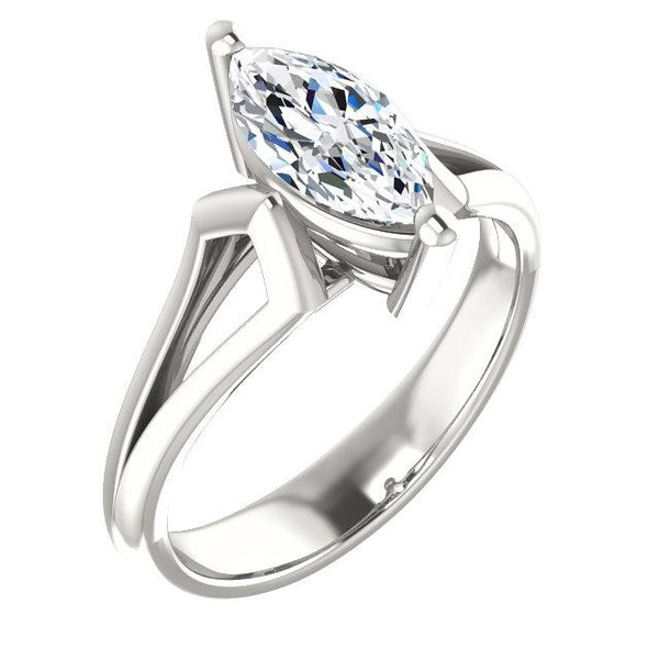 Stylish Woman's White Gold Weeding Anniversary Solitaire Diamond Ring 