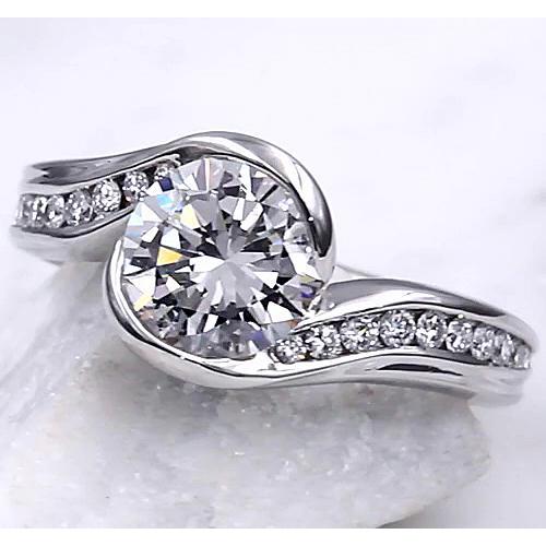 Twisted Design Vintage Style White Gold Diamond Solitaire Ring with Accents 